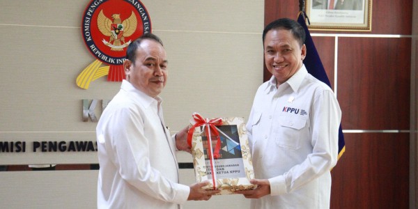 KPPU Tetapkan Gopprera Panggabean sebagai Ketua dan Hilman Pujana sebagai Wakil Ketua
