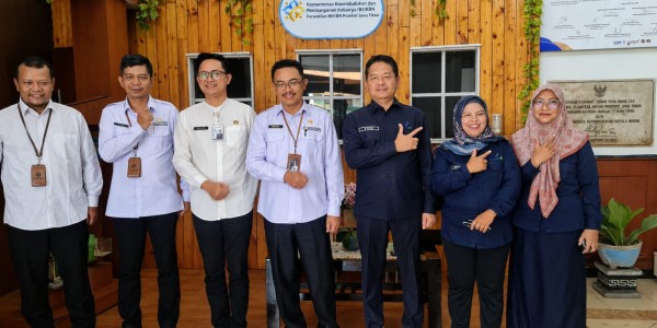 Kemendukbangga/BKKBN Perwakilan BKKBN Jatim dan BBPOM Surabaya "Menyatukan Langkah Menyatukan Komitmen" 