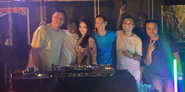 ARTOTEL Grand Prima Surabaya dan Ronald Andretti Project Sukses Gelar Deck n Dance