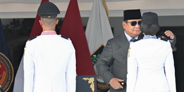 Prabowo ke Lulusan IPDN: Jika Ragu, Berpihaklah kepada Rakyat