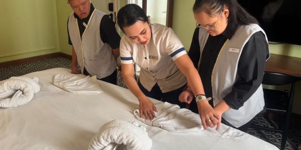 Java Paragon Hotel Rayakan Anniversary ke-18, Ajak Anak Down Syndrome Jadi Hotelier Sehari