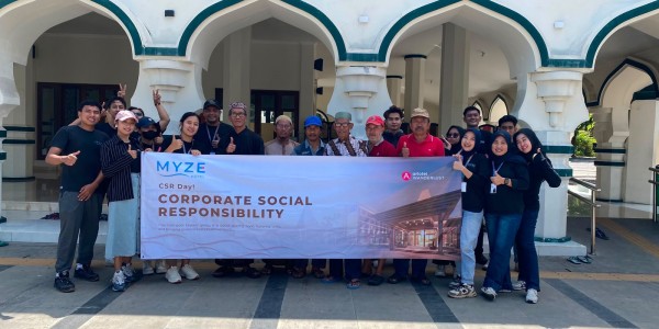 Sambut HUT Kemerdekaan RI, MYZE Hotel Sumenep Gelar Donor Darah dan Bersihkan Rumah Ibadah