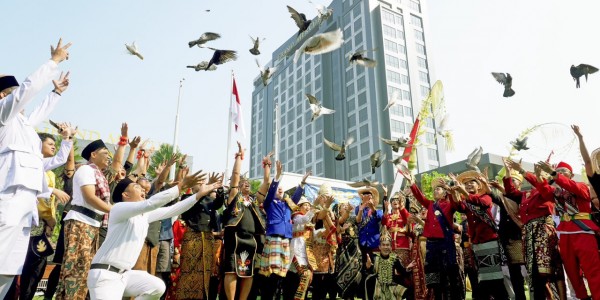 Grand Mercure Malang Mirama Gelar Upacara HUT ke-81 RI Bernuansa Budaya Nusantara