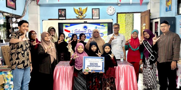 PDS Salurkan 120 Buku dan Rak Perpustakaan untuk SD Al Istiqomah Surabaya