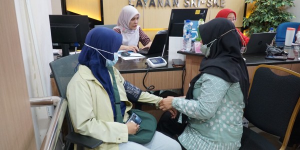 Cegah Kanker Serviks, 400 Peserta Lengkapi Vaksinasi HPV di BBPOM Surabaya