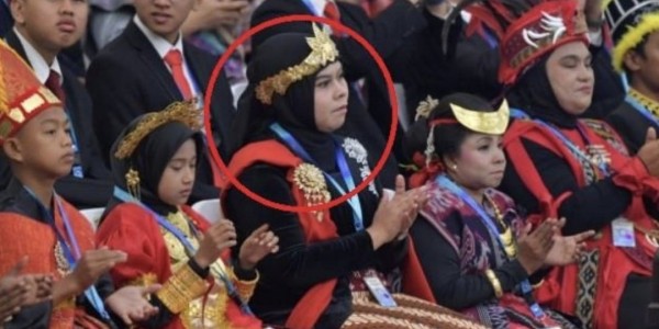 Di Sidang Tahunan Parlemen disebut dapat upah Rp700 Ribu, Realitas Susannah: Menjahit Kain Majun Dibayar Rp700