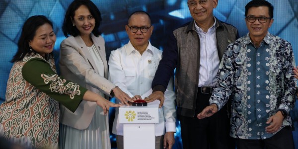 Menteri P2MI Buka Kick Off SMK Go Global, Tingkatkan Kapasitas Pekerja Migran Terampil Mendunia