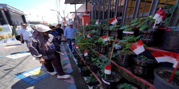 Pelindo Regional 3 Sub Regional Jawa Dorong Kepedulian Lingkungan Lewat Lomba Hias Kampung